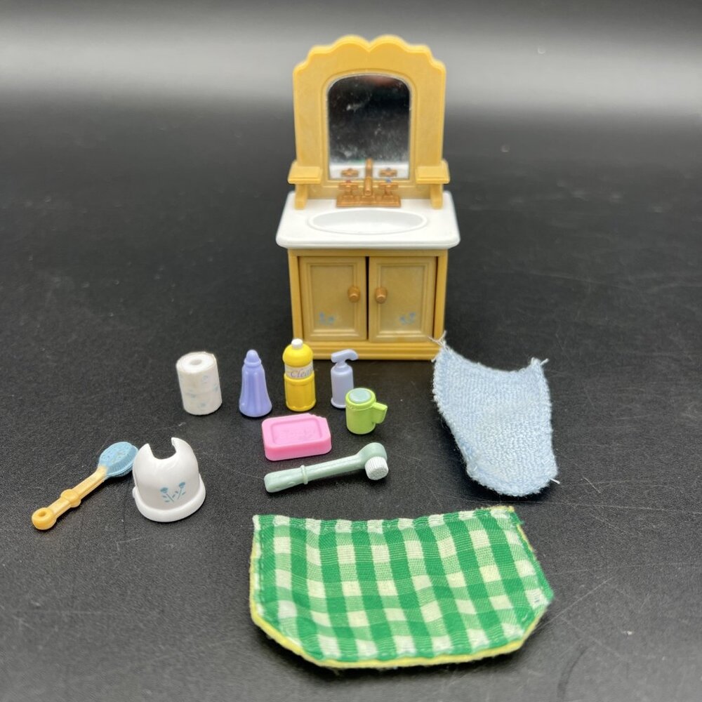 Sylvanian Families Calico Critters Country Bathroom Sink Vanity Toiletries